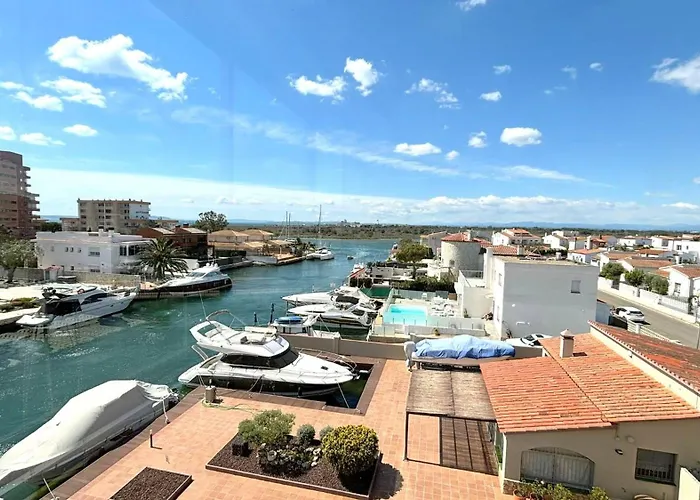 Cap Llarg アパート *