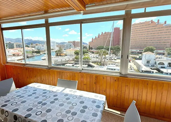 Cap Llarg アパート ロザス