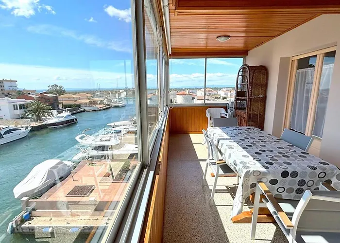 Cap Llarg Lägenhet Rosas